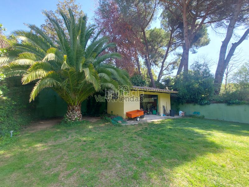 Foto b3b0fb1e-4971-4bdf-b69c-c696f31695b4. Casa amb xemeneia aparcament piscina a Piera