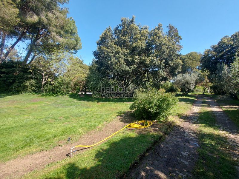 Foto c93f4dc3-de3e-4146-8a68-d7e320acbe96. Casa amb xemeneia aparcament piscina a Piera