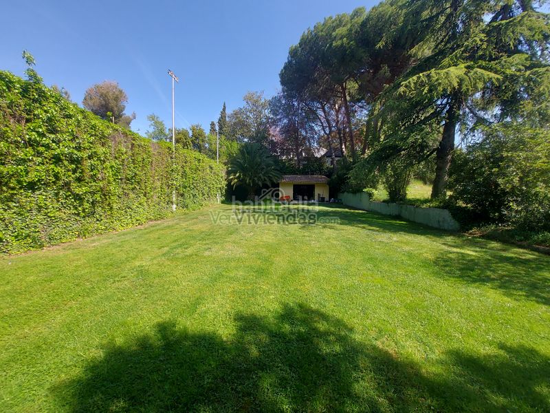 Foto f075af10-6762-4f80-b378-fe959adef14b. Casa amb xemeneia aparcament piscina a Piera