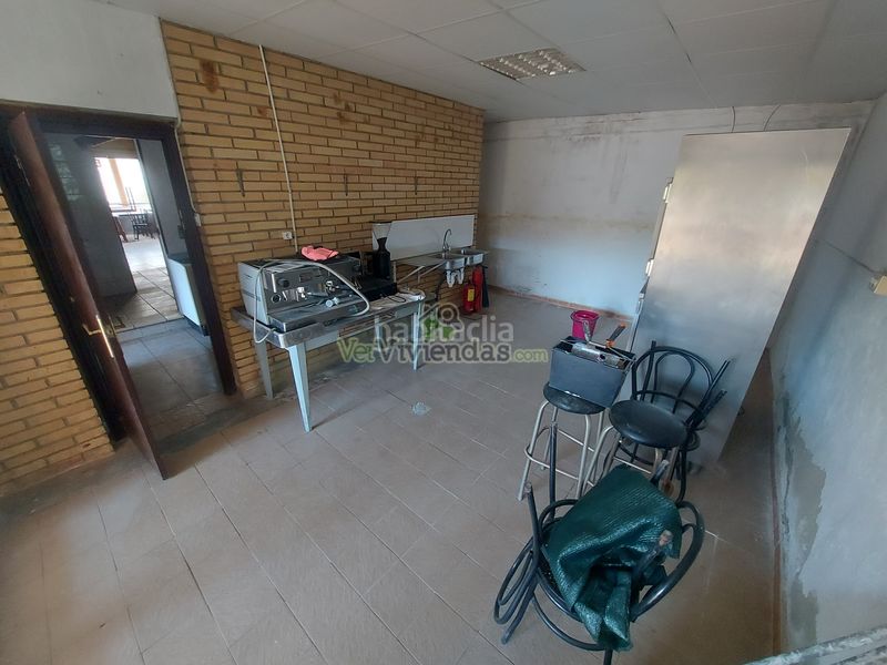 Foto 6badf613-13a5-41c0-977d-21efa8bd1143. Casa amb calefacció aparcament a Vallirana