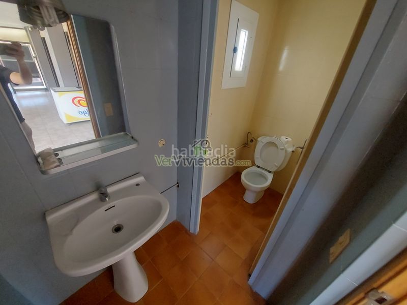 Foto a36e3bb3-8086-4338-aad5-68a6a1bc936c. Casa amb calefacció aparcament a Vallirana