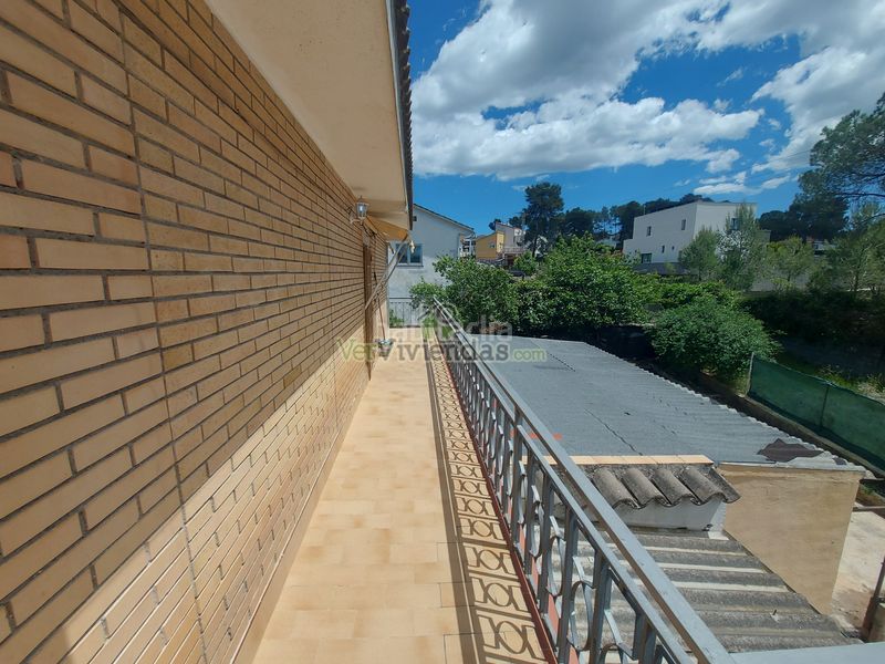 Foto e0fb73b1-9c98-4fe0-924b-250ce11a1a9a. Casa amb calefacció aparcament a Vallirana