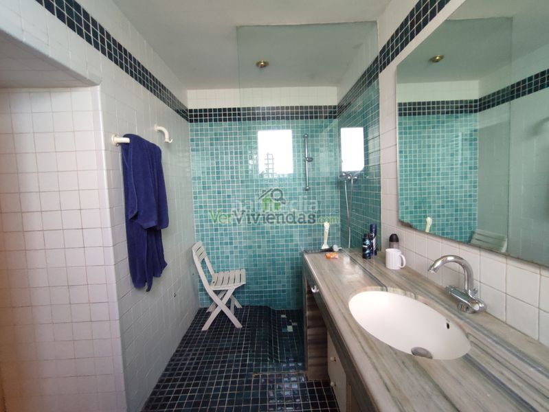 Foto 1d36bdad-da05-4b01-b0cc-662a108be3e1. Casa amb xemeneia calefacció piscina a Can Rial Esparreguera