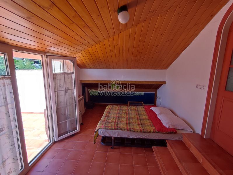 Foto 38367c59-9a4f-46a9-acd9-a69ce50307b1. Casa amb xemeneia calefacció piscina a Can Rial Esparreguera