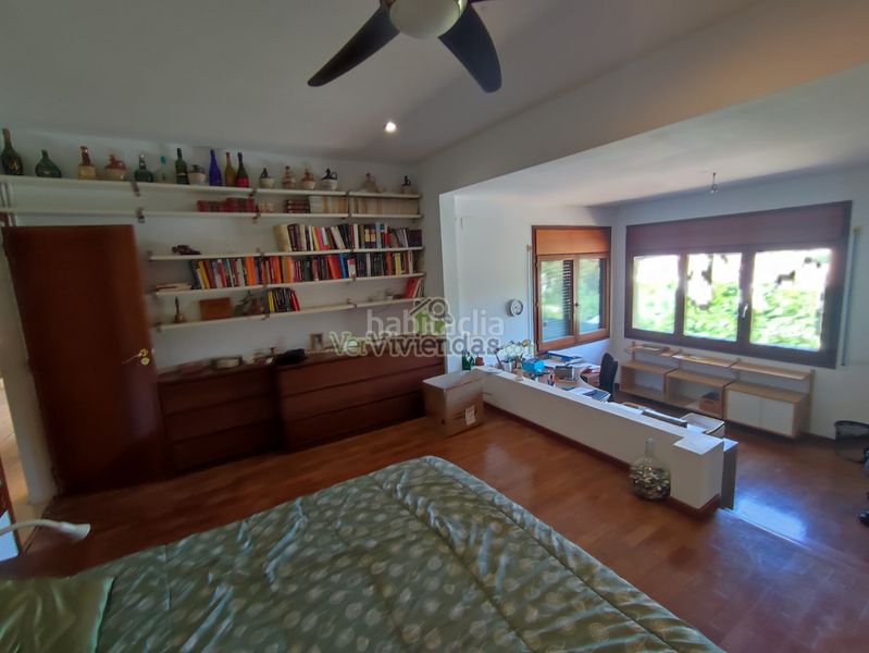 Foto 4443e31c-9041-4389-951d-d5641a9f8f97. Casa amb xemeneia calefacció piscina a Can Rial Esparreguera