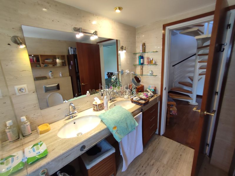 Foto 4a6439da-bf36-43dc-a745-bed39e7b4e0f. Casa amb xemeneia calefacció piscina a Can Rial Esparreguera
