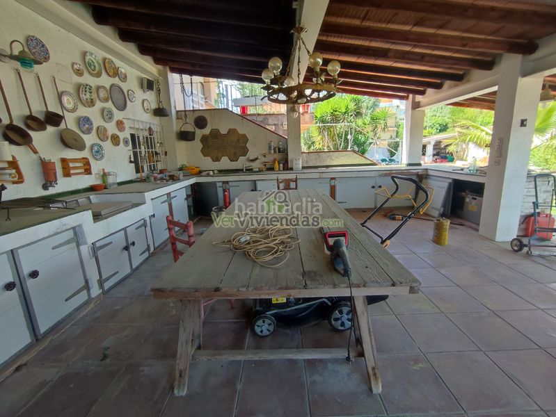 Foto 6dbd4407-ebdd-4c87-90ef-ca13c157affe. Casa amb xemeneia calefacció piscina a Can Rial Esparreguera