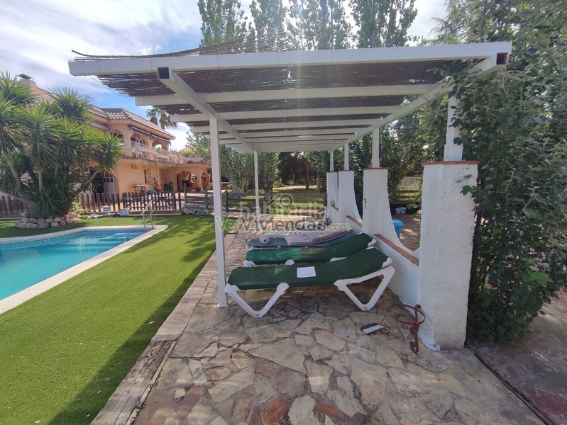 Foto 711938e1-0d10-473c-bfc7-6bf5dbafbb3d. Casa amb xemeneia calefacció piscina a Can Rial Esparreguera