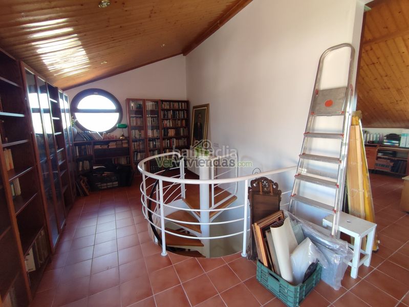 Foto 7d849b38-9e32-45e3-8906-f5b8e3062a71. Casa amb xemeneia calefacció piscina a Can Rial Esparreguera