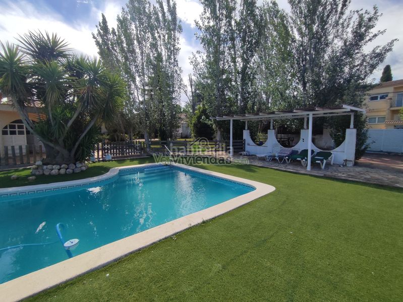 Foto 9b03a497-a26f-4144-889e-8644b635e08b. Casa amb xemeneia calefacció piscina a Can Rial Esparreguera
