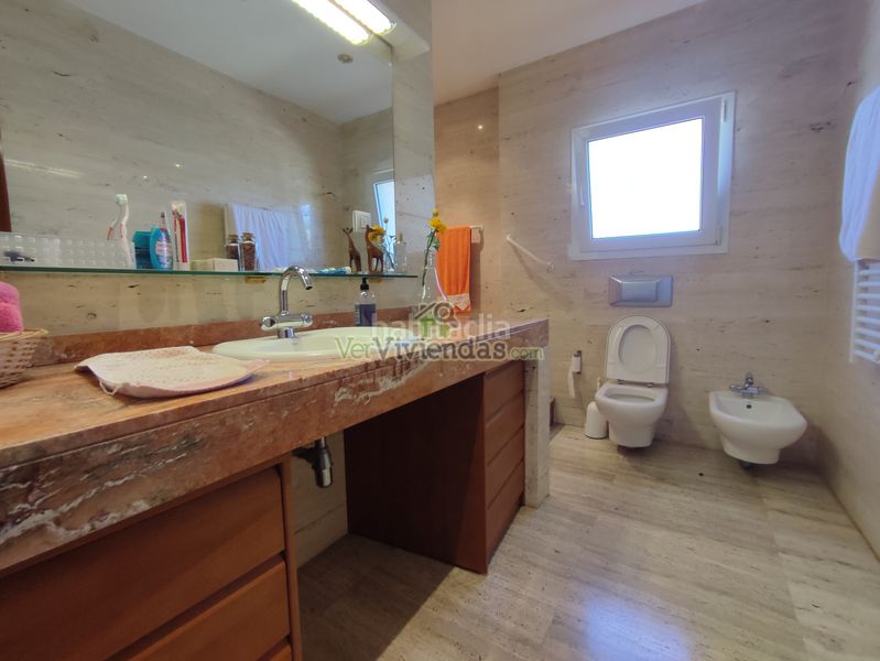 Foto d4ce14cf-7172-4c82-9523-ac660657e0d4. Casa amb xemeneia calefacció piscina a Can Rial Esparreguera