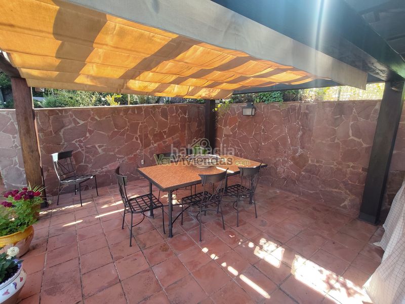Foto 6557b4cd-422c-432f-8b46-aaf416776fd2. Casa amb xemeneia calefacció aparcament piscina a Corbera de Llobregat