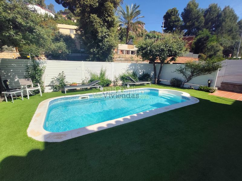 Foto 95475b1e-9887-470f-a16d-2c5d118ef425. Casa amb xemeneia calefacció aparcament piscina a Corbera de Llobregat
