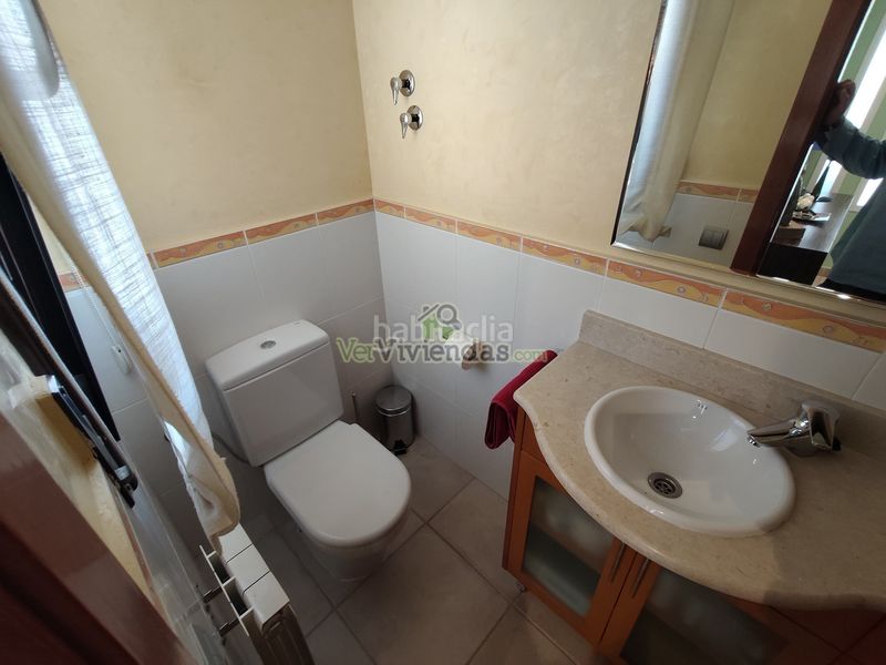 Foto 9a44176b-4f9a-4863-a77e-db19bdbcde4d. Casa amb xemeneia calefacció aparcament piscina a Corbera de Llobregat