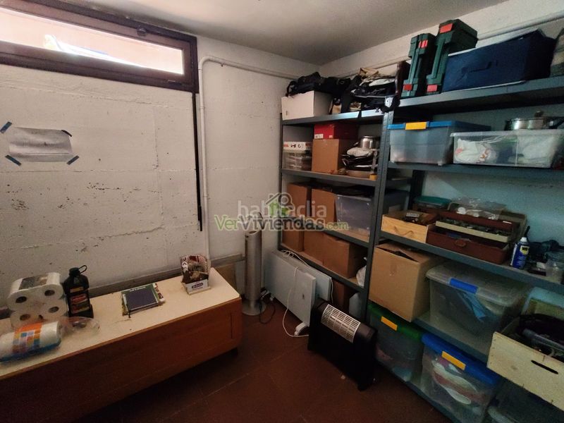 Foto cc83b610-70a2-4e57-bd27-1fd0454506f2. Casa amb xemeneia calefacció aparcament piscina a Corbera de Llobregat