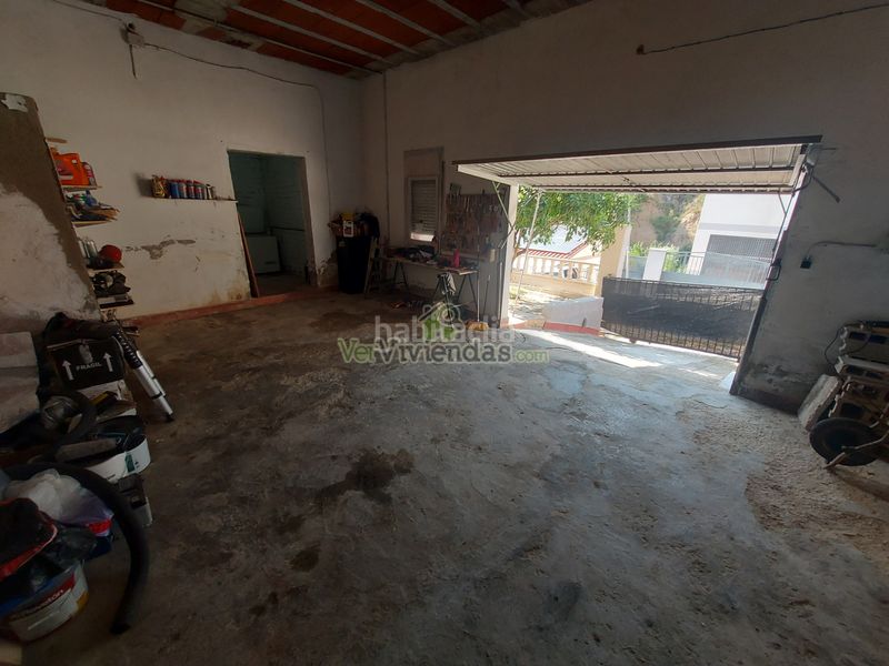 Foto 188641be-5ca6-401b-9ab3-3a46e815f83a. Casa amb calefacció aparcament a Abrera
