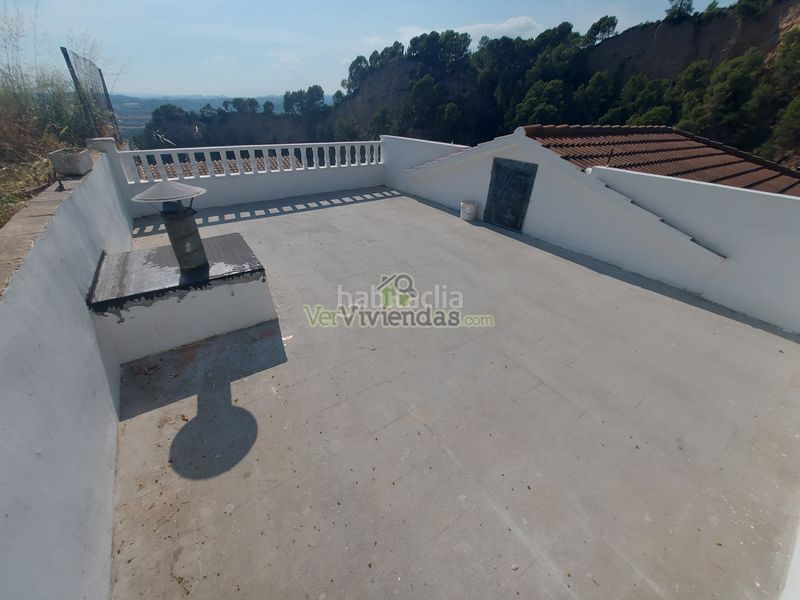 Foto 1fa26c8a-6a8b-444b-8b4a-7b29b1bb3282. Casa amb calefacció aparcament a Abrera