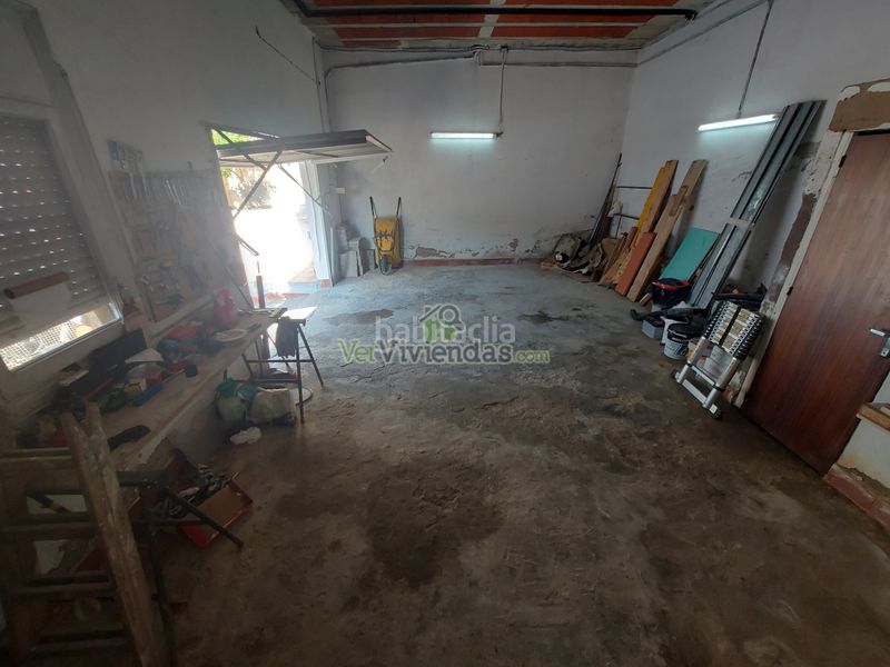 Foto 387d066f-4b49-4831-8a57-f73b5f09e8df. Casa amb calefacció aparcament a Abrera