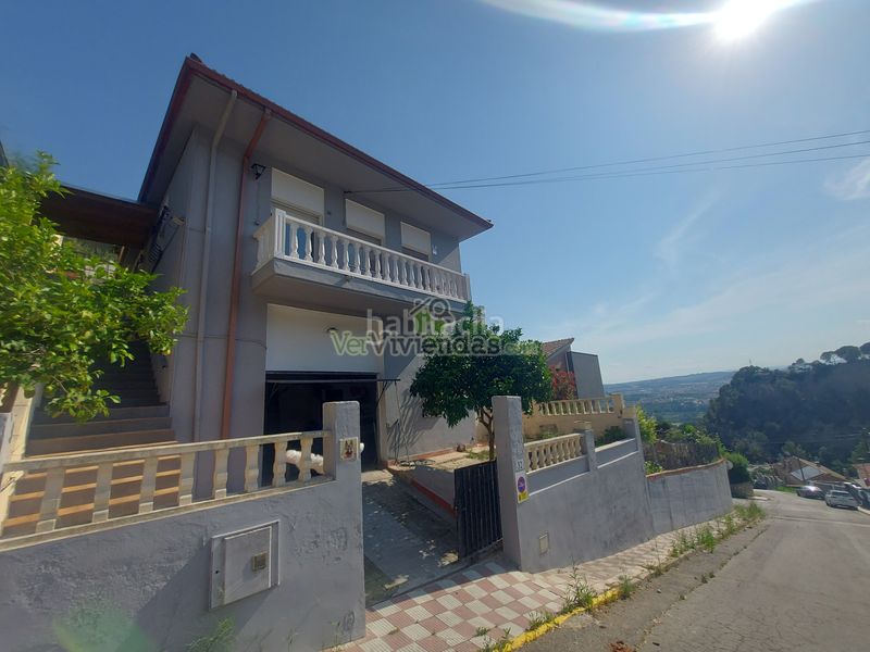 Foto 4ba2e00d-ca67-4e0f-a9ba-a52d2fc056e4. Casa amb calefacció aparcament a Abrera