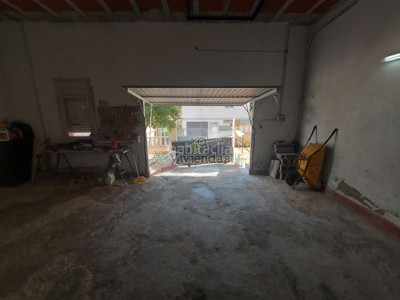 Foto 4c3c8901-8462-496a-bfbb-102ff8d03293. Casa amb calefacció aparcament a Abrera