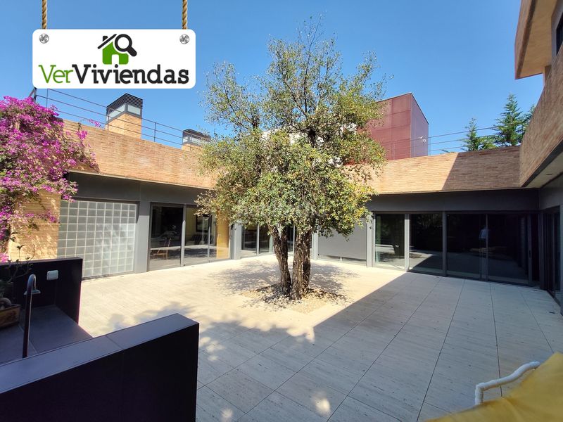 Foto 472a7e6a-69de-479d-bbee-54ff8e6ffa55. Casa amb xemeneia calefacció aparcament piscina a Sant Cugat del Vallès
