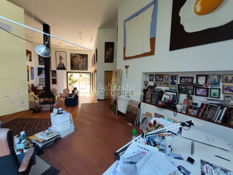 Foto 5b4aa076-6780-468a-8b8a-9a61c6caf146. Casa amb xemeneia calefacció aparcament piscina a Sant Cugat del Vallès