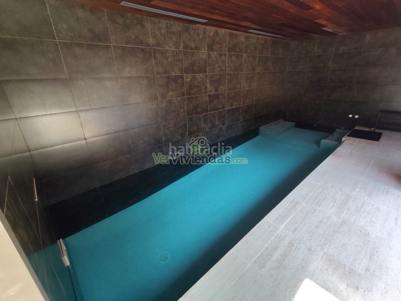 Foto 76d3cb00-eb73-4910-bba0-ea76cac15932. Casa amb xemeneia calefacció aparcament piscina a Sant Cugat del Vallès