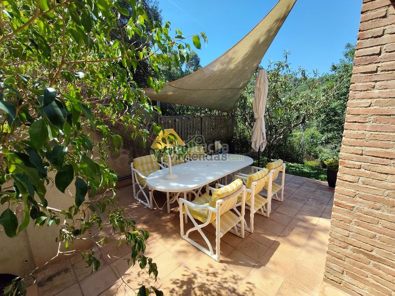 Foto 8f2cf166-9e5d-4525-b6b4-866454d6a49f. Casa amb xemeneia calefacció aparcament piscina a Sant Cugat del Vallès