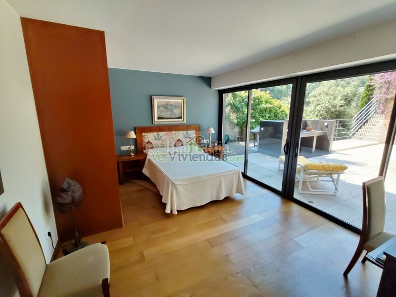 Foto a7ef4f11-123f-4019-ad89-da55ab62a1c9. Casa amb xemeneia calefacció aparcament piscina a Sant Cugat del Vallès