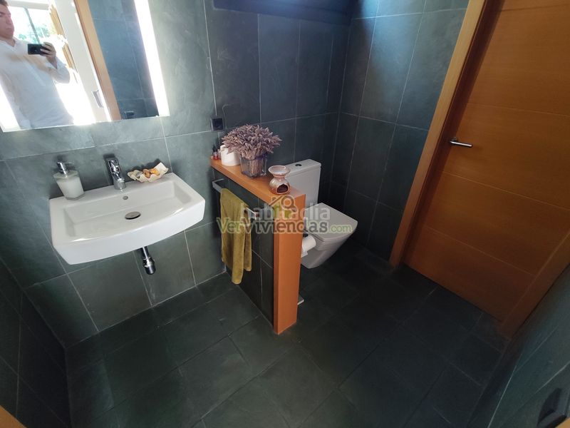 Foto ff5946e2-9b6f-4d10-a8fd-c16e7cd7506f. Casa amb xemeneia calefacció aparcament piscina a Sant Cugat del Vallès