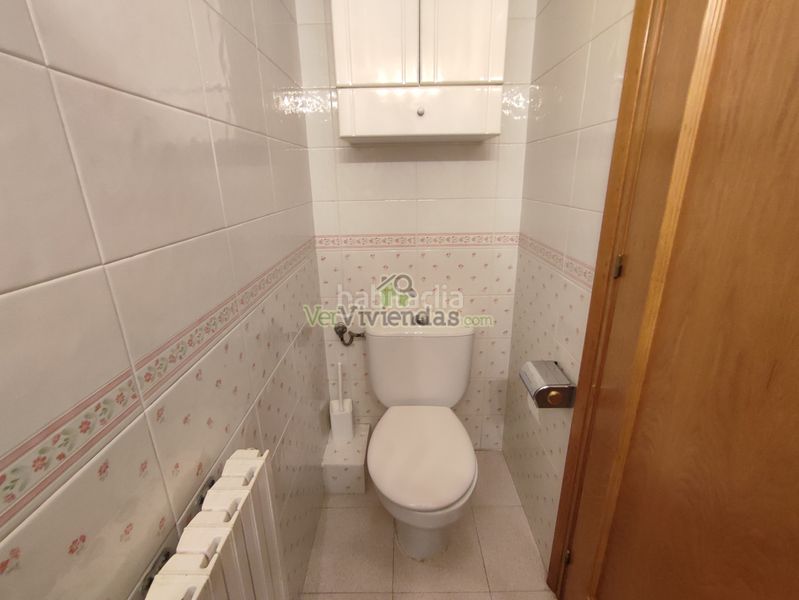 Foto eff50f85-6e3f-4e73-ad96-8e1c41867362. Casa amb xemeneia calefacció aparcament piscina a Gelida
