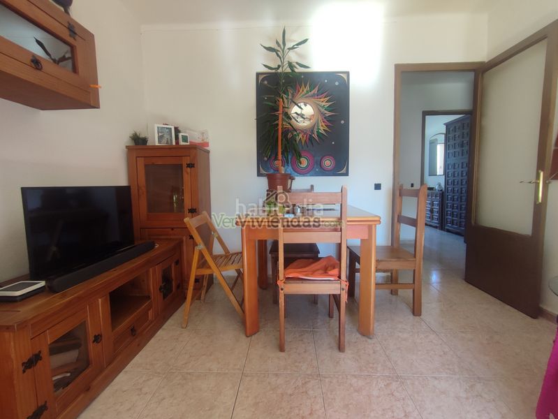 Foto 443aab17-4061-4701-8f16-d2362d9a8728. Casa adossada amb xemeneia a Piera