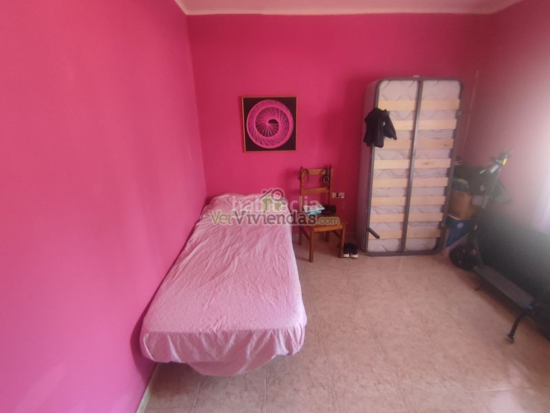 Foto c47ec74d-8563-4c0c-aacc-cf73e3bdf71c. Casa adossada amb xemeneia a Piera