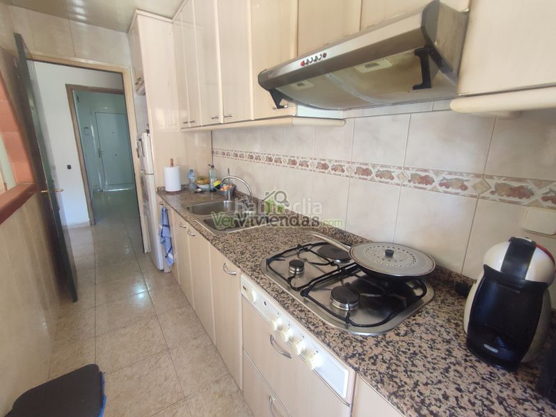 Foto d6a1f682-1f99-404e-a665-2a92ceff44b9. Casa adossada amb xemeneia a Piera