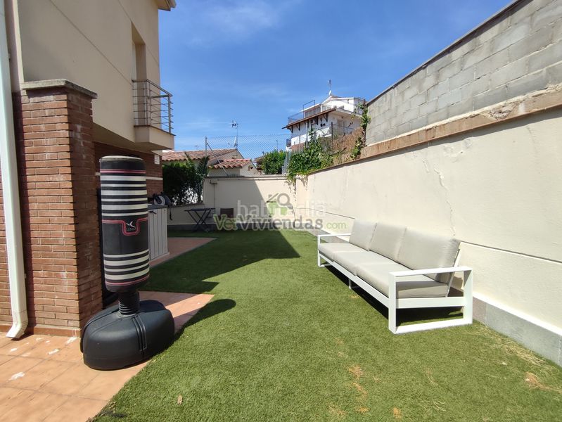 Foto a3578923-942f-497a-b6df-ddb75a1b0f57. Casa amb calefacció aparcament piscina a Martinica - Ateneu Cerdanyola del Vallès