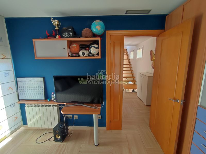 Foto bda04d2f-cb04-43c9-8f79-3782461ebfc4. Casa amb calefacció aparcament piscina a Martinica - Ateneu Cerdanyola del Vallès