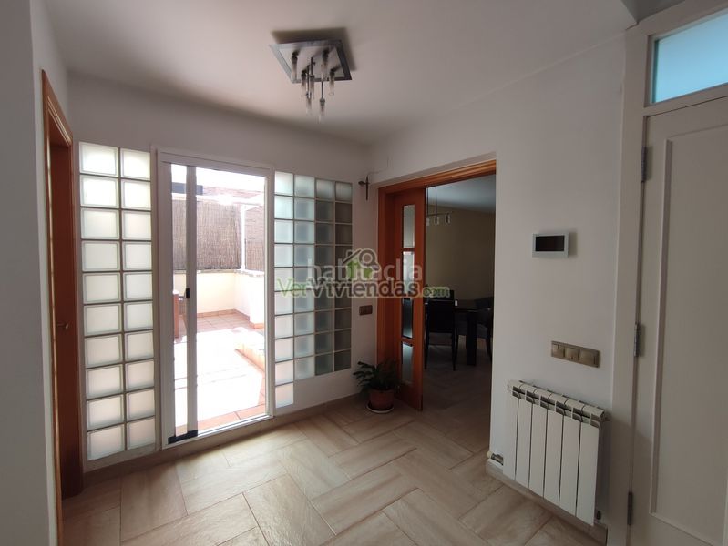 Foto c9a441ec-b6f6-4b13-9262-50bf19aefac1. Casa amb calefacció aparcament piscina a Martinica - Ateneu Cerdanyola del Vallès