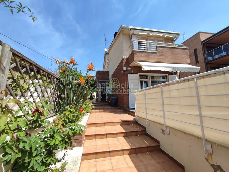 Foto eda91314-49e2-4012-8a9f-e5cfa8a374d5. Casa amb calefacció aparcament piscina a Martinica - Ateneu Cerdanyola del Vallès