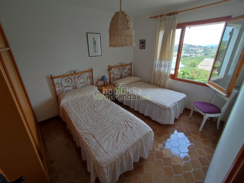 Foto 0ffa8ae3-6156-47c0-bf23-3f9420937ffc. Casa amb xemeneia calefacció aparcament piscina a Vallirana