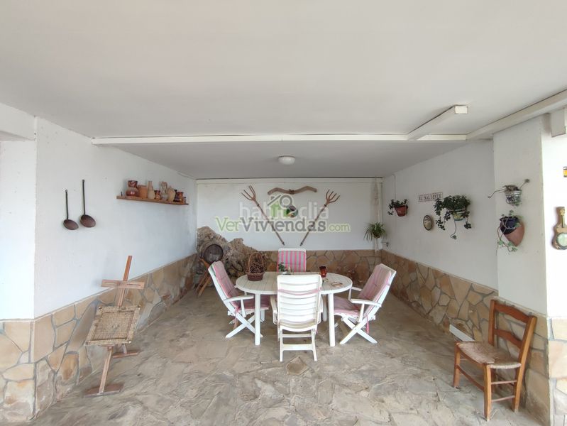 Foto 46598d15-22f8-4ea6-a1bf-0757e125bc65. Casa amb xemeneia calefacció aparcament piscina a Vallirana
