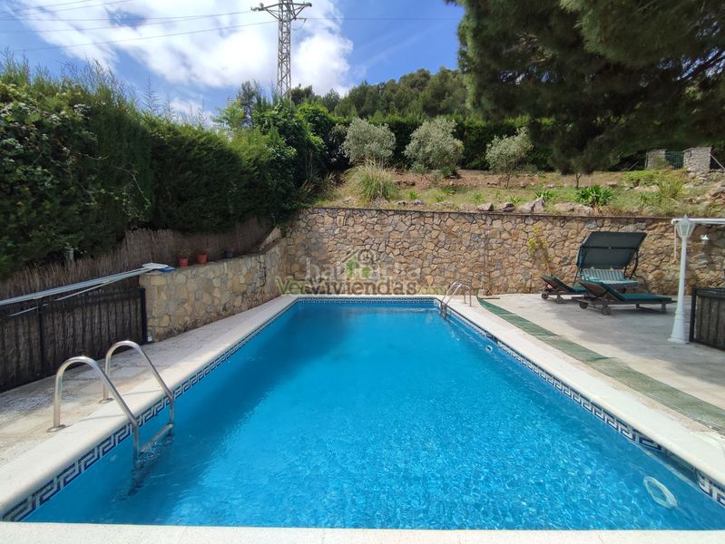 Foto 9d4e277e-302d-4c36-b2e0-c5b192b87421. Casa amb xemeneia calefacció aparcament piscina a Vallirana