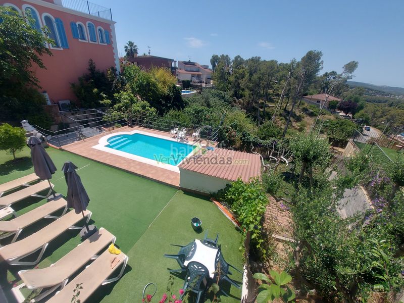 Foto 85dab406-b146-4490-b5b1-627d5b6da0c2. Casa amb calefacció piscina a Olivella
