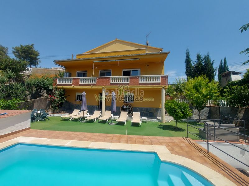 Foto aa7971c4-766c-412f-b65c-4d4def628dea. Casa amb calefacció piscina a Olivella