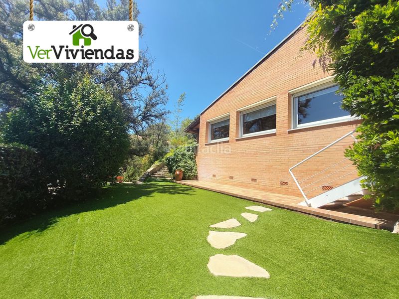 Foto 9b9187c8-d0fa-4951-bf7b-c2c399d1fbfa. Casa amb xemeneia calefacció aparcament piscina a Castellar del Vallès