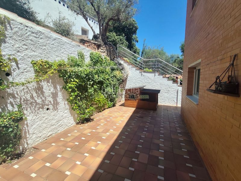 Foto ad9f939b-e9c2-4401-bd70-9c6067c6134a. Casa amb xemeneia calefacció aparcament piscina a Castellar del Vallès