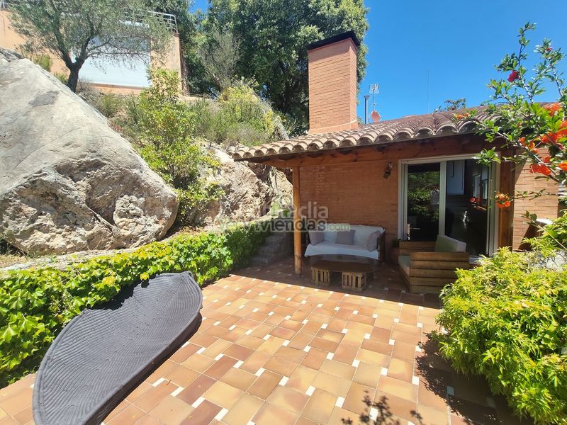 Foto eb75e311-2280-49ad-beb6-685918394967. Casa amb xemeneia calefacció aparcament piscina a Castellar del Vallès