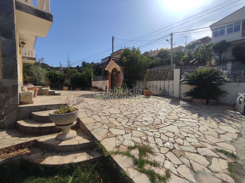 Foto 55c0cc23-d448-4492-b31a-88e2b1d6d6fa. Casa amb xemeneia calefacció aparcament piscina a Vacarisses