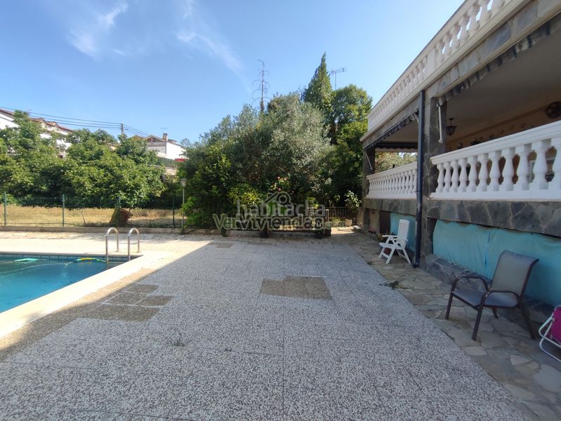 Foto 757a95b2-caf9-45f0-9be0-71295c8f6d28. Casa amb xemeneia calefacció aparcament piscina a Vacarisses