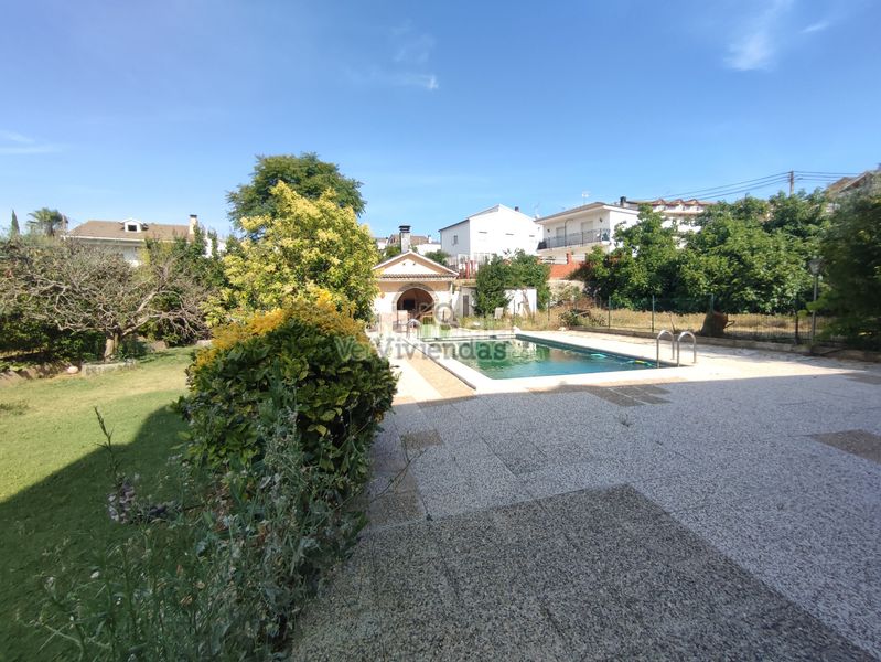 Foto d9d42997-7cbc-46b3-9ac6-9631d0456920. Casa amb xemeneia calefacció aparcament piscina a Vacarisses