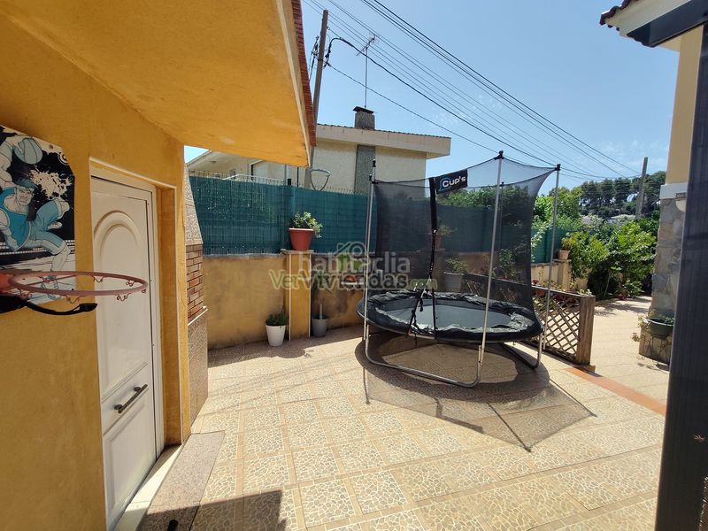 Foto 5f108597-d86b-458a-9cf8-31d7d6d2ccf7. Casa adossada amb calefacció aparcament piscina a Abrera